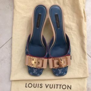 Authenticated Louis Vuitton LV Denim Slide Kitten Heel With Gold Clover Logo
